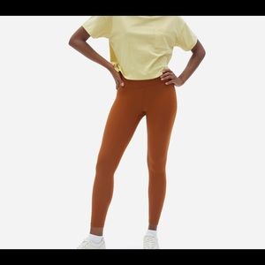 Everlane Perform Leggings